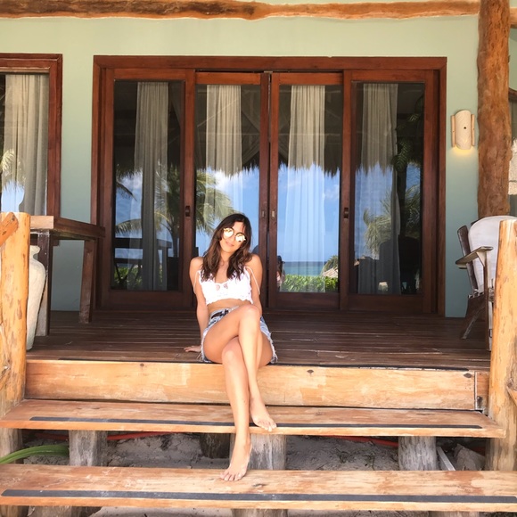 Meet your Posher, Talya - Picture 2 of 4